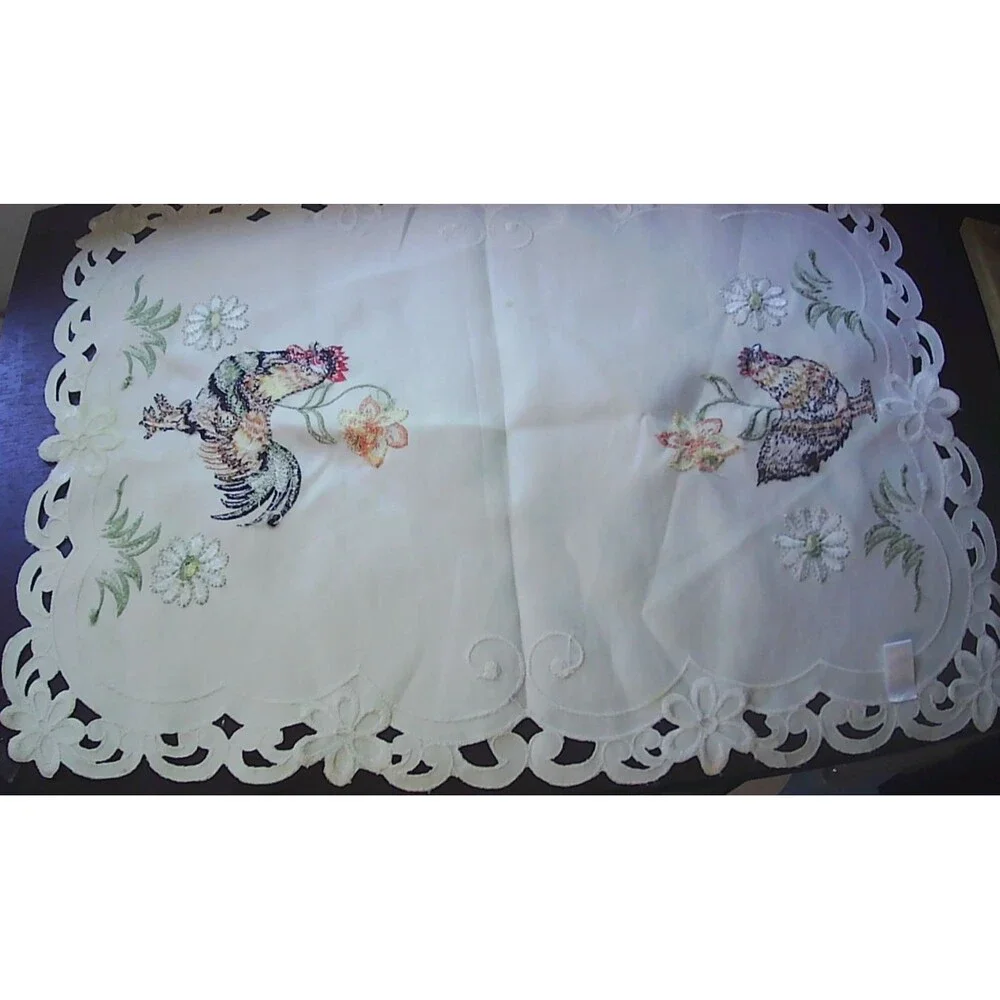 Farmhouse-style embroidered rooster placemat 19x13.5
